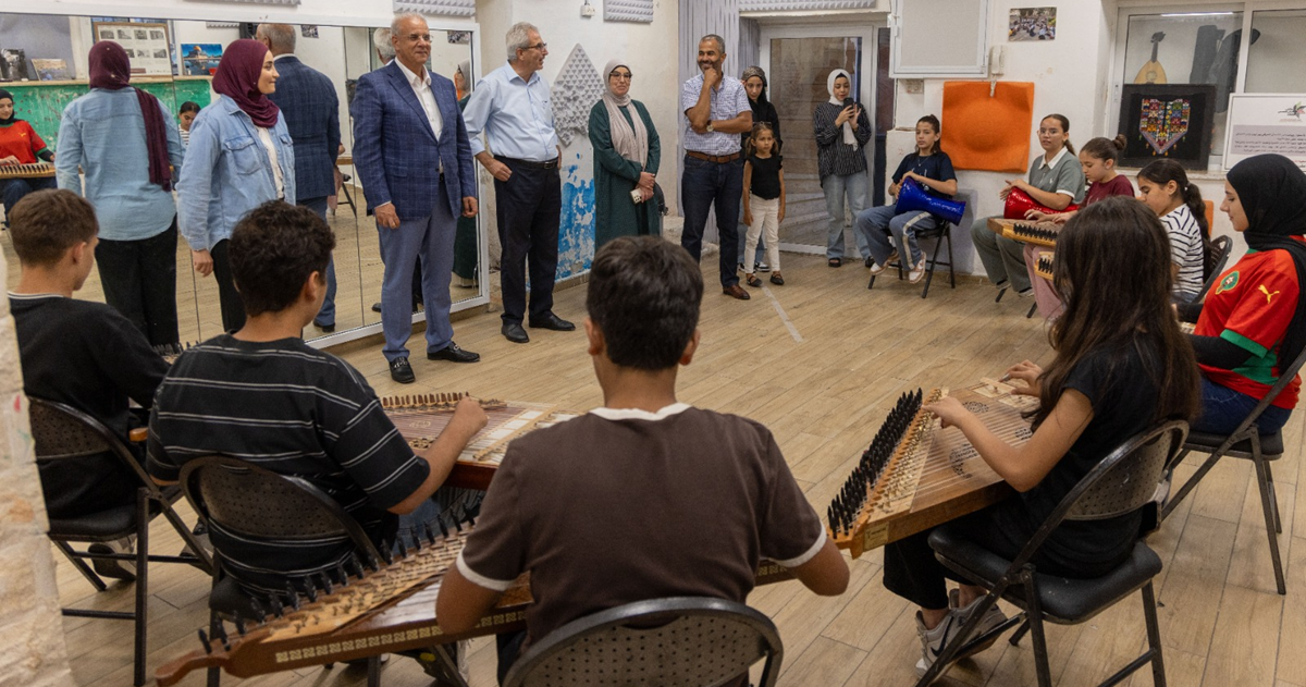 وفد من "بيت مال القدس" يتفقد المدارس الصيفية ويؤكد استمرار دعم الأطفال والمؤسسات المقدسية